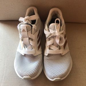 Adidas edge lux tennis shoes